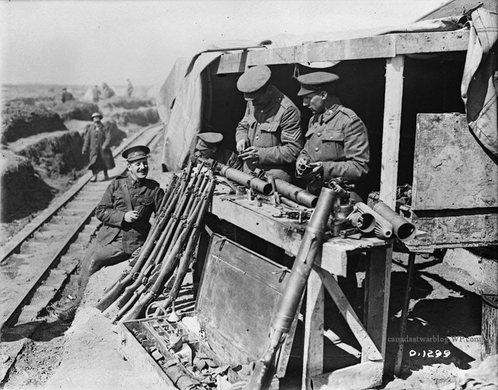 1917  ν   ̵  <ó: Canada at War blog>