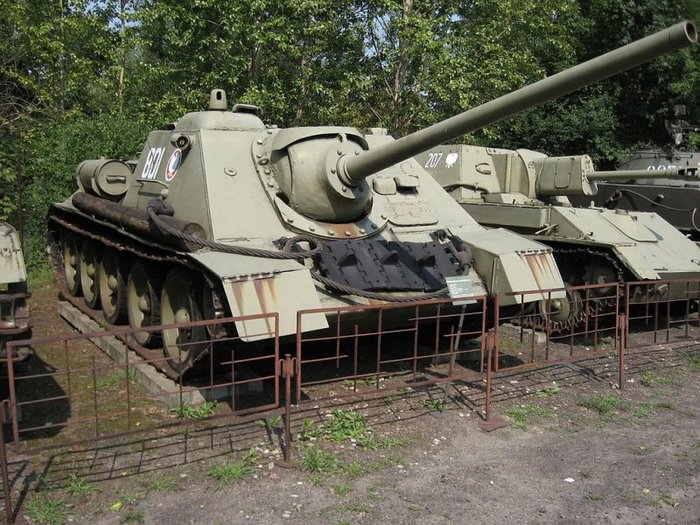 SU-85 <ó: (cc) SuperTank17 at Wikimedia.org >