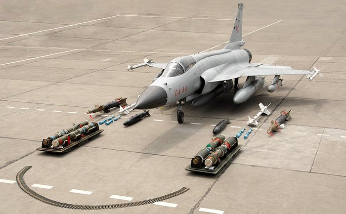 JF-17 4ȣ <ó: defence.pk>