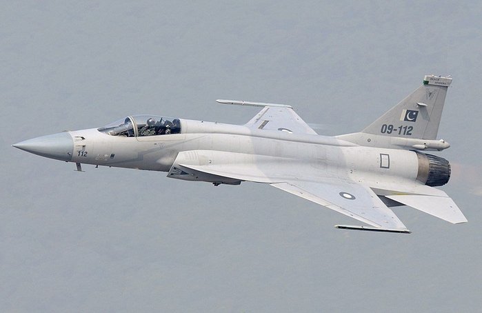 JF-17 MiG-21 F-16   ܾ  ⺻  ̴. <ó: Shimin Gu @ WikiCommons>