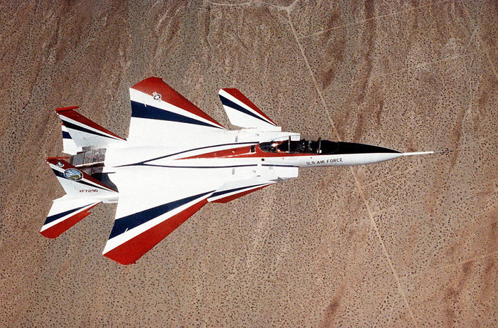 1994 縷  Կ F-15 ACTIVE . <ó: Public Domain>