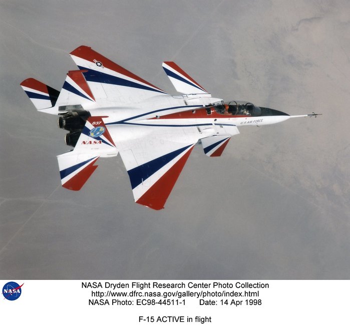 鿡 Կ F-15 ACTIVE. 1998 4 14, ̵  ҿ Կ ̴. F-15 ACTIVE   Ʒ ̴ ߷  ġǾ ־. <ó: NASA>