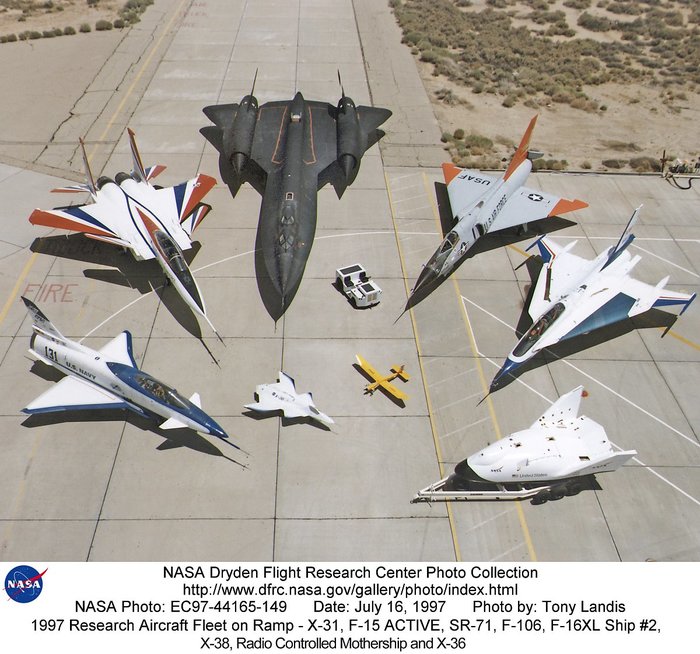 NASA   װ ڸ  .  ʺ X-31, F-15 ACTIVE, SR-71 , F-106, F-16XL, X-38, ׸ X-36(  ü)̴. <ó: NASA>