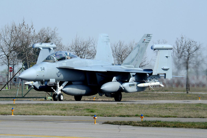 2011  ӹ ġ ƺƳ  ȯ VAQ-132 Ҽ EA-18G ׶﷯ <ó:  >