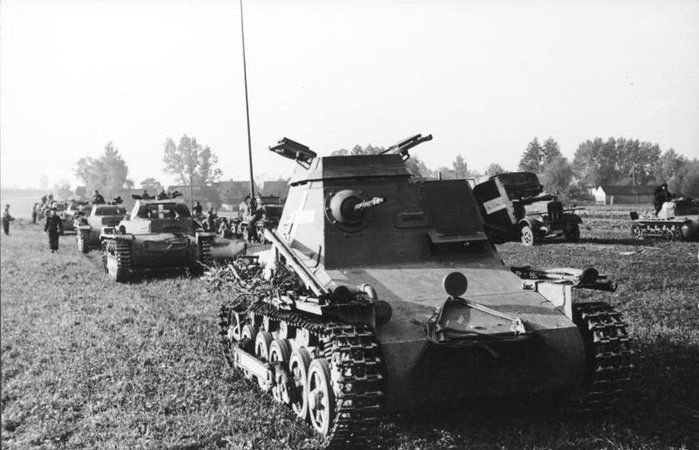 Kleiner Panzerbefehlswagen < ó: Public Domain >