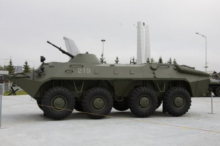 ľǽø  ڹ   BTR-70 < ó: ݬѬլڬެڬ Ѭڬ߬֬ / WikiCommons >