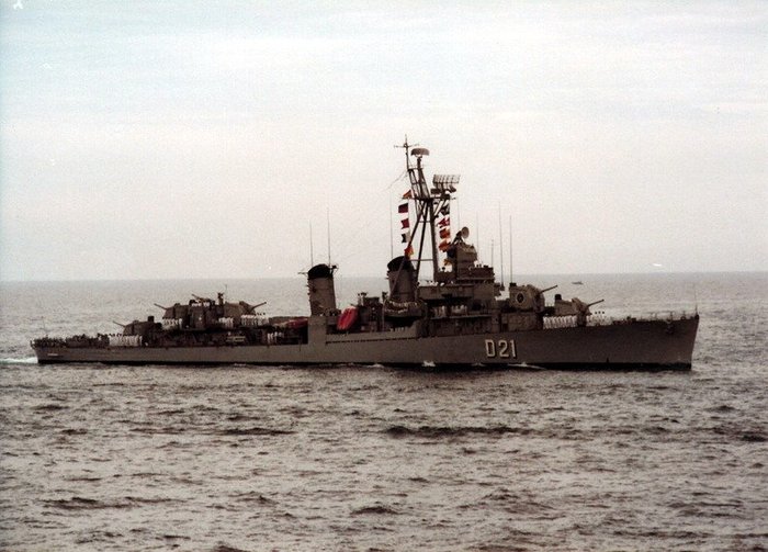스페인 해군은 미국에서 5척의 플레처급 구축함을 군사 원조로 도입하였다. <출처 : Francisco Tevar Baños at wikimedia.org>