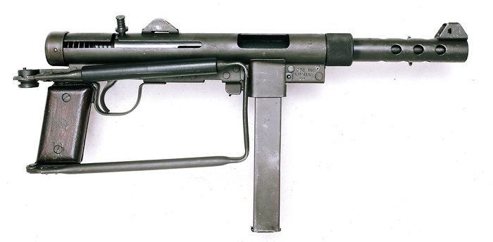 칼 구스타브 m/45 기관단총은 1945년에 스웨덴군에 채용되었다. <출처: Public Domain>