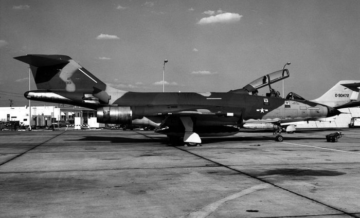 RF-101B < 출처 : Public Domain >