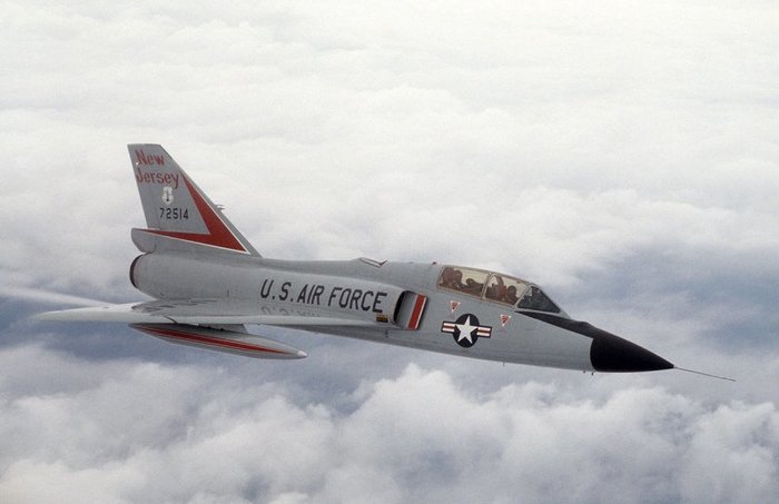F-106B < 출처 : Public Domain >