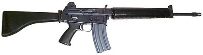 AR-18 <출처: Public Domain>