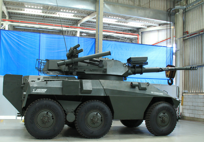 이키트롱이 브라질 육군에 제안한 대전차 미사일까지 갖춘 EE-9U <출처 : cibld.eb.mil.br>