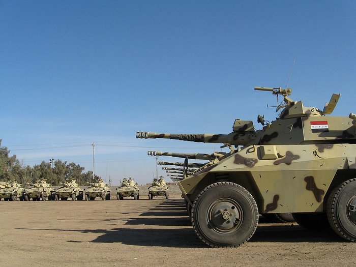 여러 전쟁을 거친 후 2008년부터 다시 운용을 시작한 이라크군 EE-9 <출처 (cc) U.S. Army Captain David F. Roy at wikimedia.org>