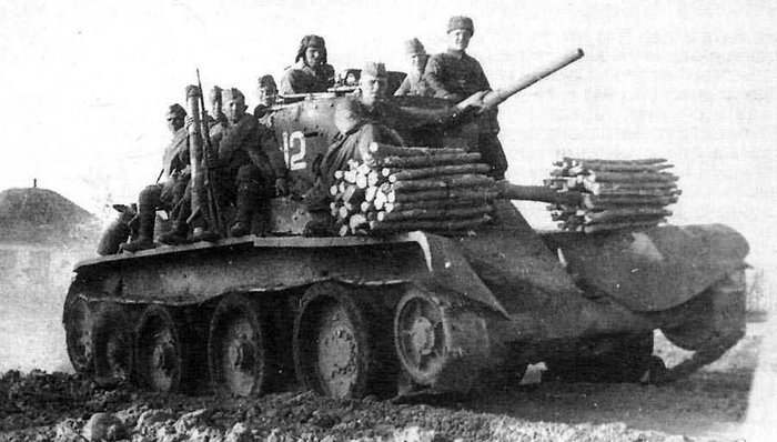 BT 전차는 할힌골 전투에서 승리의 주역으로 활약했다. < 출처: Public Domain >