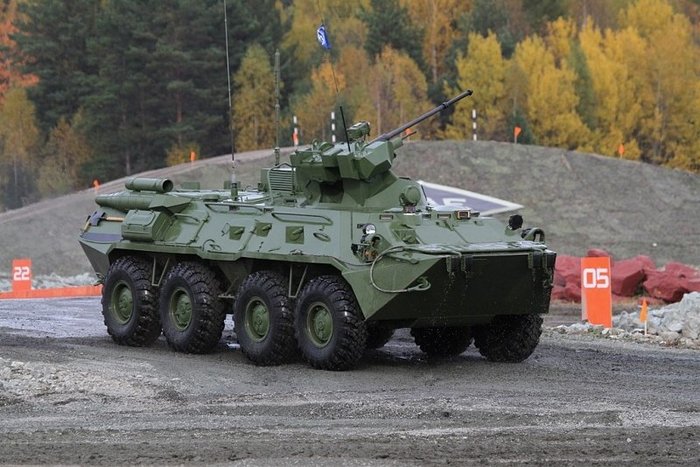 BTR-82A < 출처: (cc) Vitaly V. Kuzmin at Wikimedia.org >