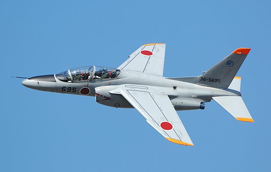 가와사키 중공업의 T-4 중등훈련기 (출처: Kawasaki Heavy Industries, Ltd.)