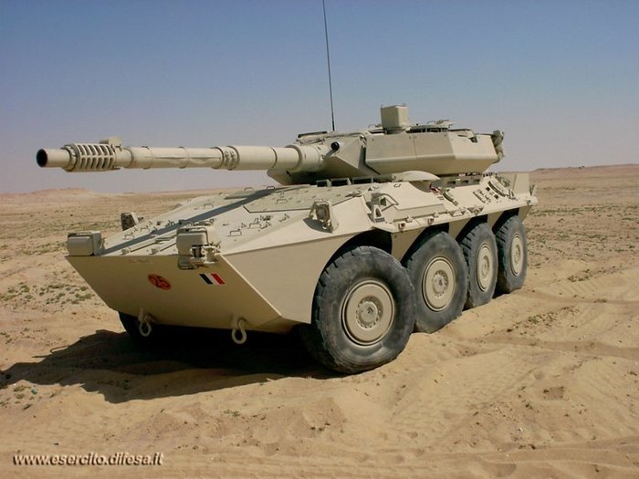 이라크전 당시 후방 안정화 작전에 사용된 사막색 도장을 한 B1 센타우로 <출처 : tanks-encyclopedia.com>