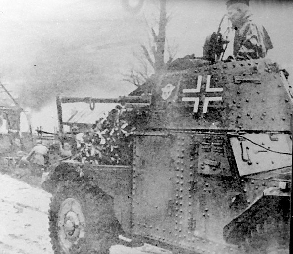 독일군에 노획된 후 판체르슈페바겐 P204 (f)로 명명되었다. <출처 : warwheels.net>