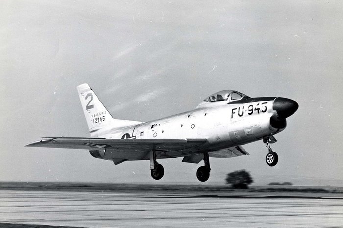 조종사가 1명이었던 F-86D 요격전투기는 미 공군의 주력 방공 기종으로 채택되었다. <출처 : 미 공군>