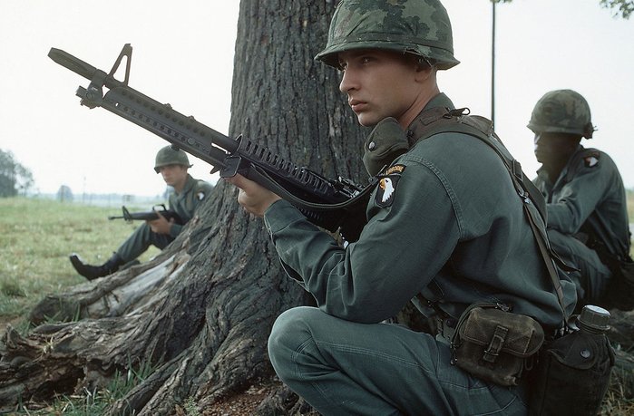 M60은 101 공수사단부터 배치되면서 일선의 평가를 바탕으로 개량해나갔다. <출처: US National Archives>