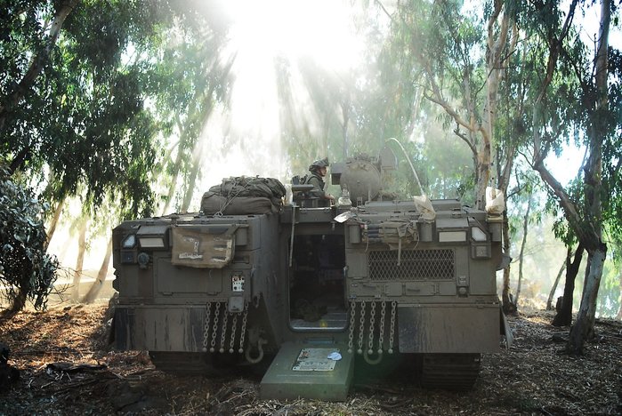 나메르의 후면 램프의 모습. 탑승자가 승하차 시 최대한 보호받을 수 있도록 해치가 설계되어 있다. 해당 차량은 골라니 여단 제13대대에 배치된 나메르 장갑차이다. (출처: Pvt. Tal Manor / Israeli Defense Forces)