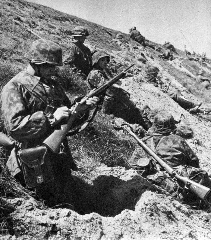 프랑스를 점령한 독일군은 노획한 베르디에 소총들을 대량으로 채용했다. <출처: Public Domain>