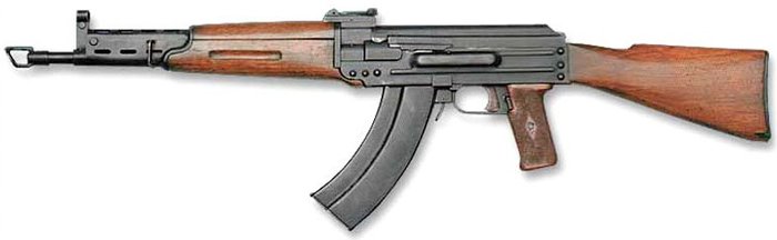 벌킨의 AB-46(위)와 개량형 AB-47(아래) 소총. 과거 제출했던 AB-44와는 완전히 다른 설계였다. <출처: Public Domain>