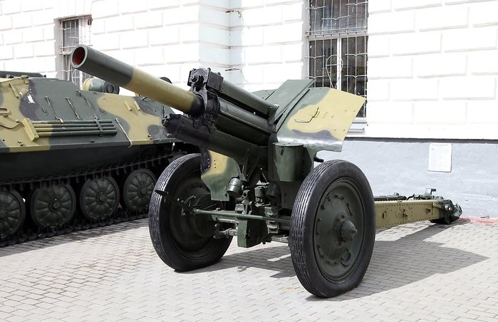 제2차 세계대전 당시 소련의 사단급 포병대에서 운용한 M-30 122mm 견인 곡사포 <출처 : (cc) Vitaly V. Kuzmin at wikimedia.org>