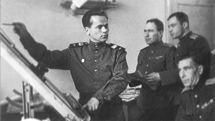 칼라시니코프는 1950년대 중반부터 AK-47의 개선작업에 나섰다. <출처: Public Domain>