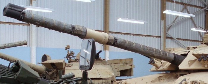 챌린저 1의 주포인 로열 오디넌스 55구경장 120mm L11A5 강선포 < 출처 : Public Domain >