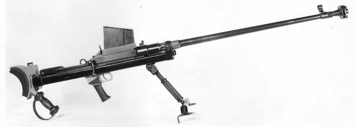 영국이 1937년부터 배치한 보이스 대전차총 <출처 : Public Domain>