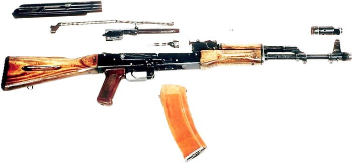 AK-74는 기존의 AK-47이나 AKM과 거의 동일한 내부구조를 채용하고 있다. <출처: 미 국방부>