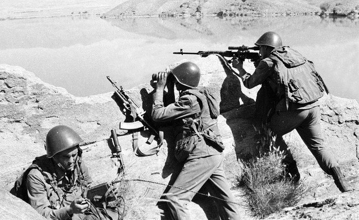 소련군은 아프가니스탄 전쟁에서 AK-74를 처음으로 실전에 사용하기 시작했다. <출처: Public Domain>