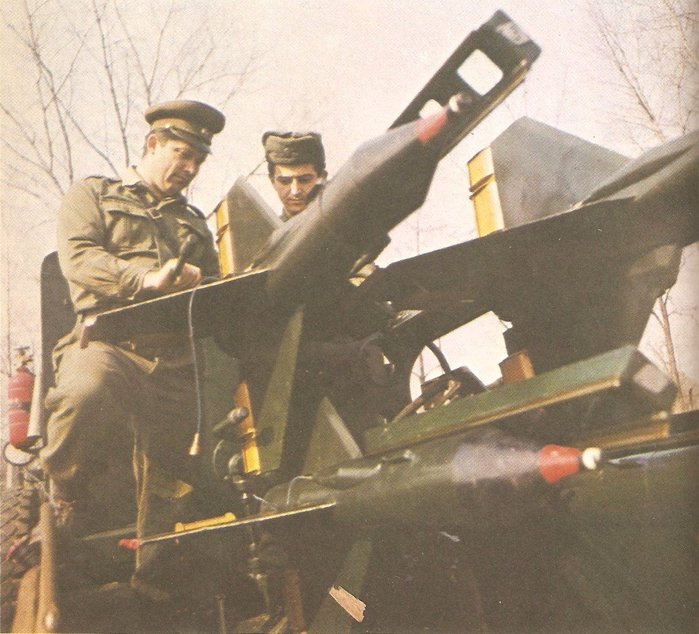 바르샤바 조약군 소속 헝가리군이 운용한 3M6 대전차 유도 미사일 <출처 : partisan1943.tumblr.com>