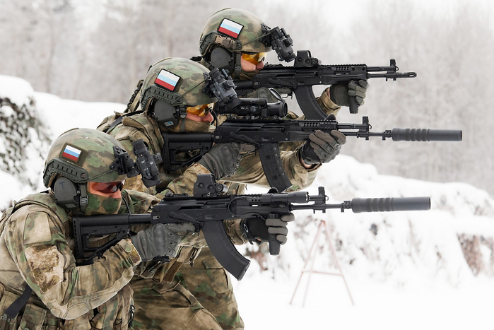 러시아군은 2018년 AK-12와 AK-15를 제식소총으로 채용했다. <출처: 러시아 국방부>