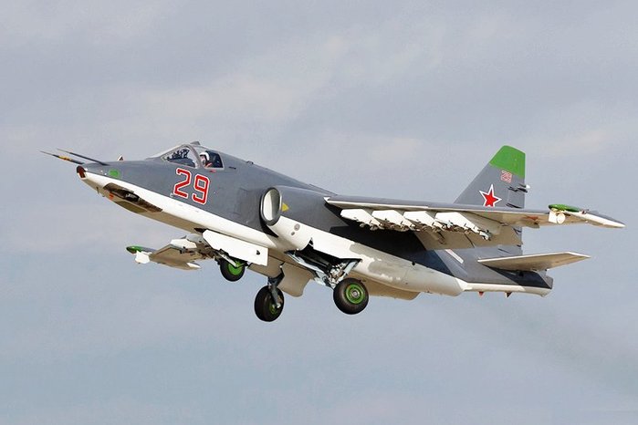 Su-25SM < 출처 : (cc) Vitaly V. Kuzmin at wikimedia.org >