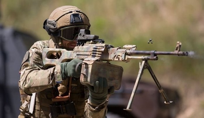 폴란드는 7.62mm NATO탄을 쓰는 UKM 2000 기관총을 개발하여 NATO와 탄약 표준화를 이뤘다.<출처: Public Domain>