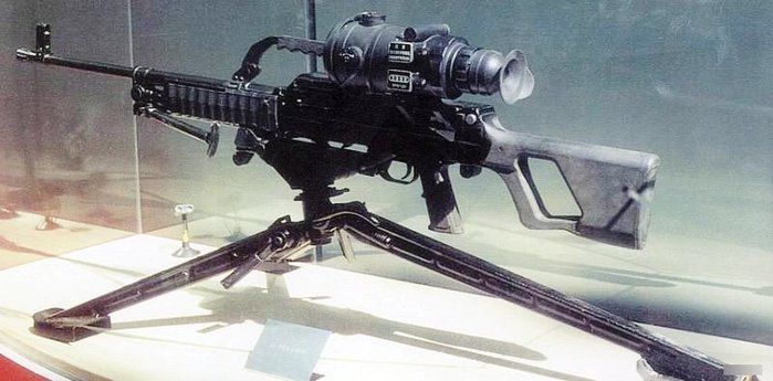 야시조준경을 장착한 QJY-88 기관총. <출처: Public Domain>