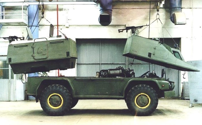 보드닉은 전방과 후방의 모듈을 교체하여 손쉽게 임무에 맞는 차량을 만들어낼 수 있다. <출처: leninburg.com>