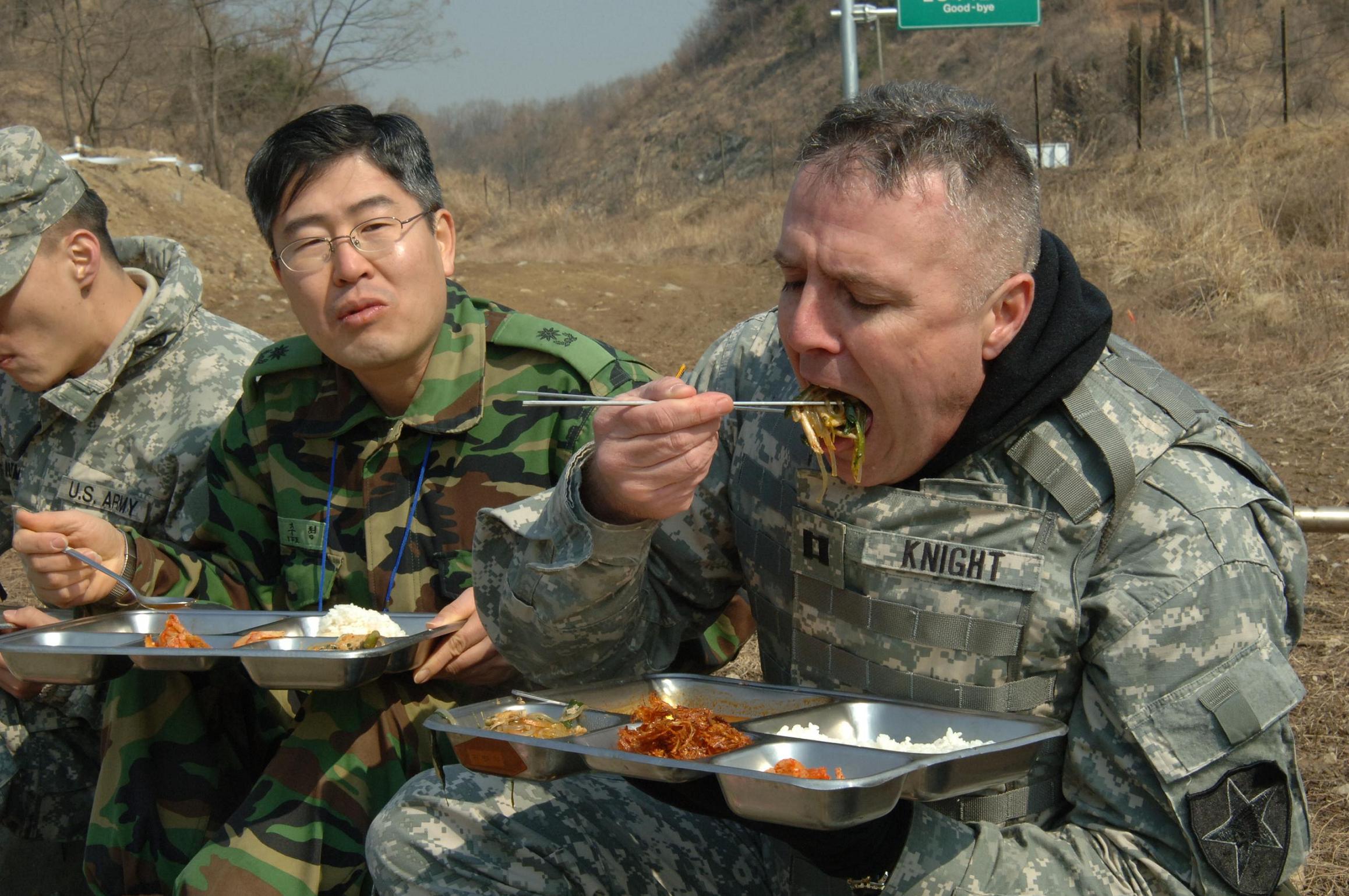 BEMIL 사진 자료실 - 유용원의 군사세계