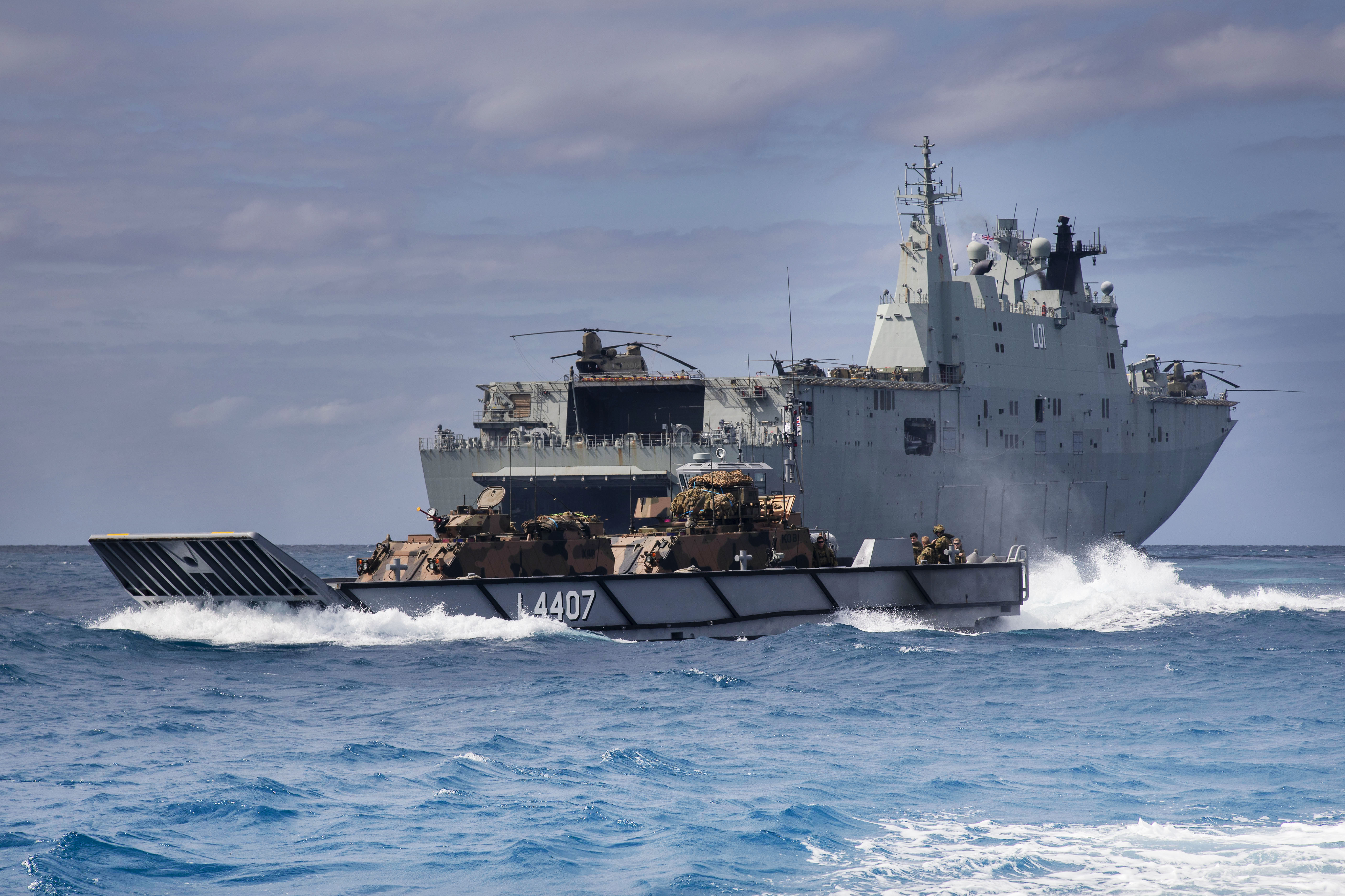 Landing ship. Десантный корабль TCG Anadolu. УДК L 400 Anadolu. Корабль TCG Anadolu (l-400). Корабль (УДК) L 400 Anadolu.