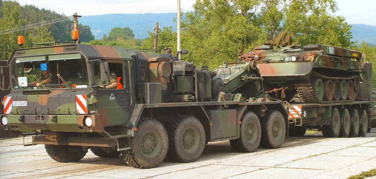 Слт 50 элефант. Slt 50. Тягач faun slt 50. Slt 50-3 elefant revell. Магирус фаун тягач.