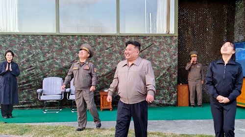 �߻�븦 �÷��ٺ��� �� ���, ���� �� �忡 ��� ��������� ���ġ