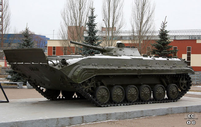 BMP-3 ̽  BMP-1.  翡  о߸  ô ڴ. <ó (cc) Vitaly V. Kuzmin>