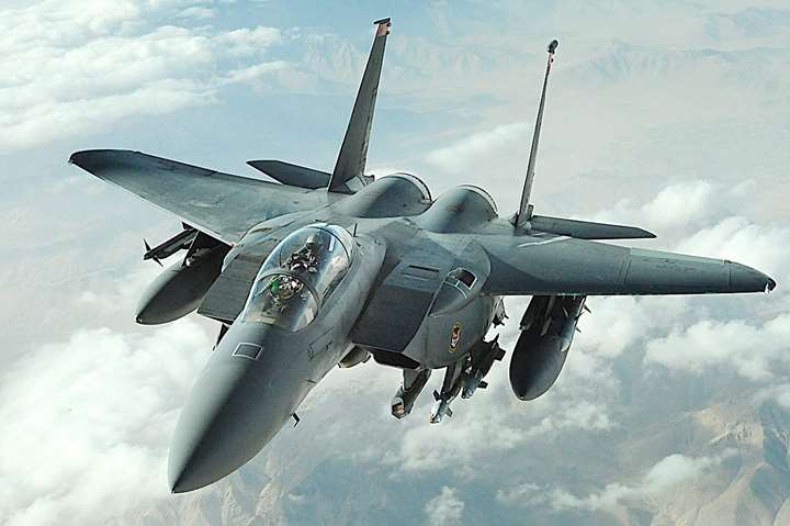 F-15K   F-15E Ʈũ ̱ ٸ ()  ߵǾ. <ó:  >
