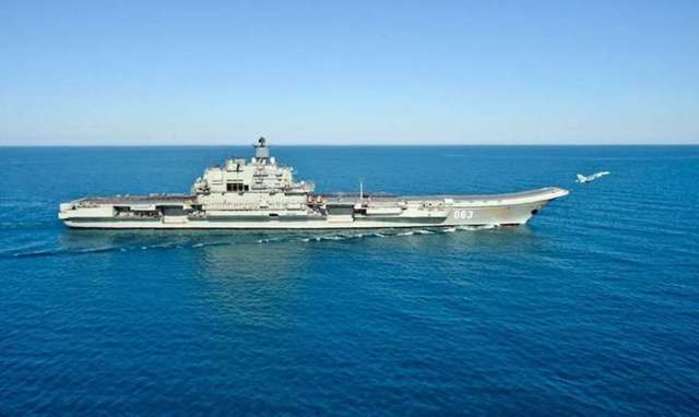 함재기를 이륙시키는 쿠즈네초프 항공모함 <출처: 러시아 해군>