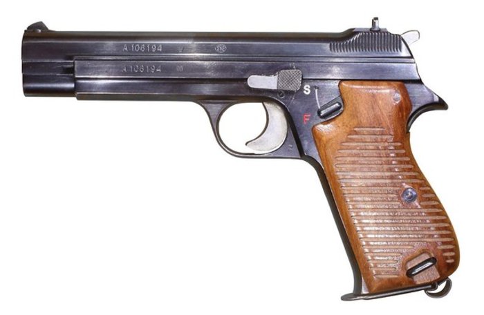 역사상 가장 비싸고 고급스러운 '명품' 제식권총 시그 P210