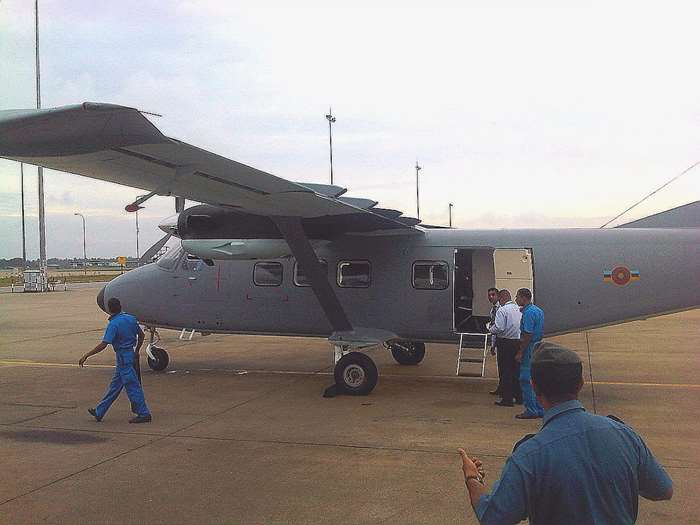 Y-12 ī   <ó: Sri Lanka Air Force>