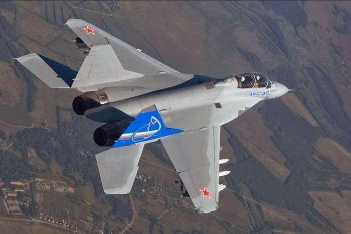 MiG-35 4.5 򰡹޴ ֽſ MiG-29. ѵ Ǹſ  ޴ٰ ֱٿ  õǾ. <ó: Russian Aircraft Corporation>