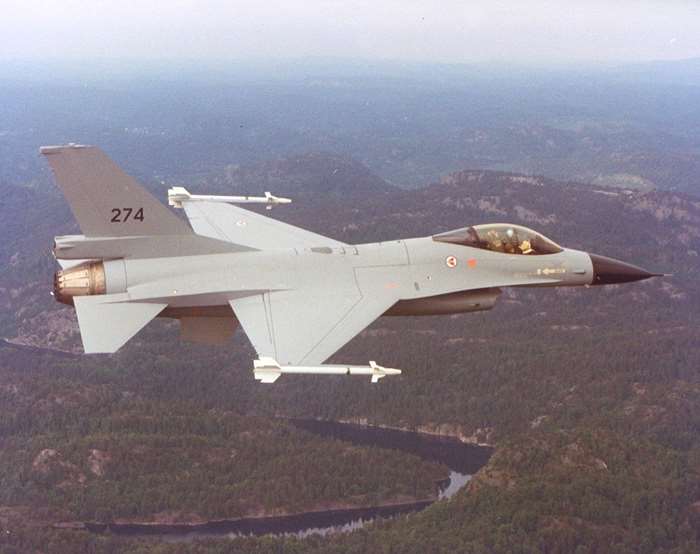 븣  F-16  1 <ó:  ƾ>